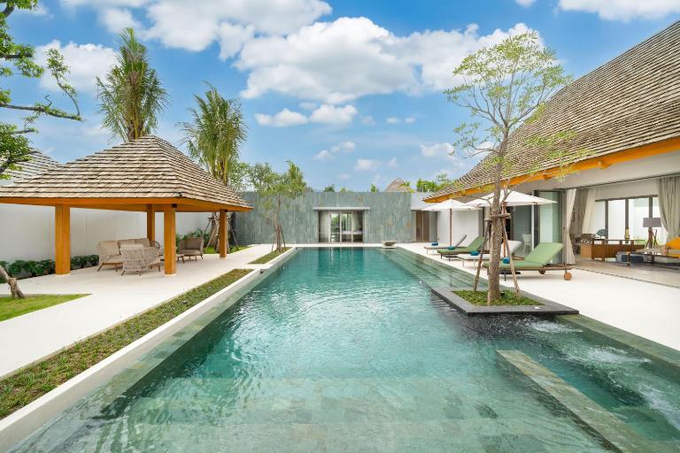 Spacious Mansion 4BR Villa Anchan V20 with 15m Private Pool in Gated Residence - Chambres d'hôtes Bang Tao Beach