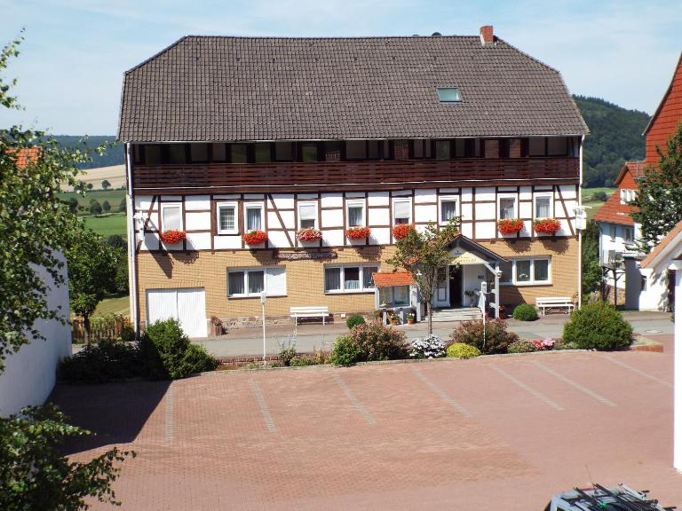 Hotel garni Zum Reinhardswald - Chambres d'hôtes Gewissenruh