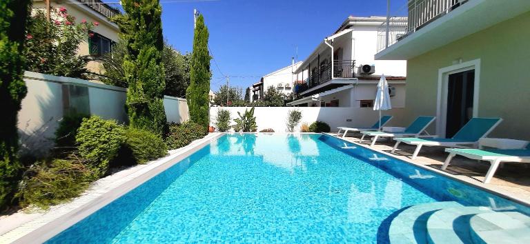 The Central Suites - B&B Kassiopi