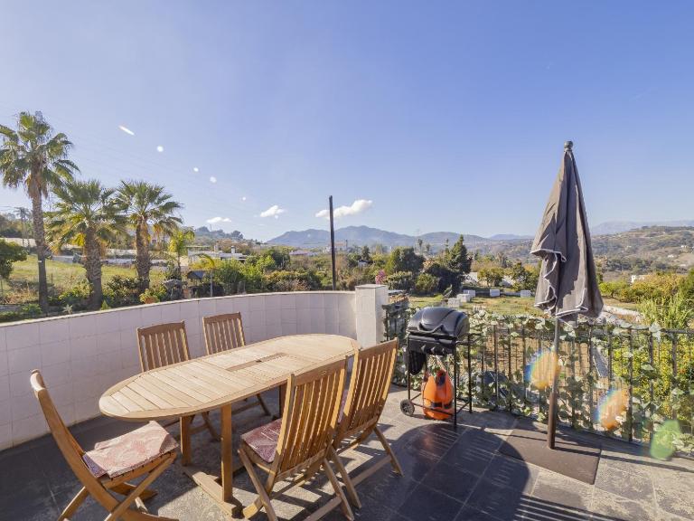 Cubo's Casa La Bravo BBQ Roof Terrace - B&B Alhaurín el Grande