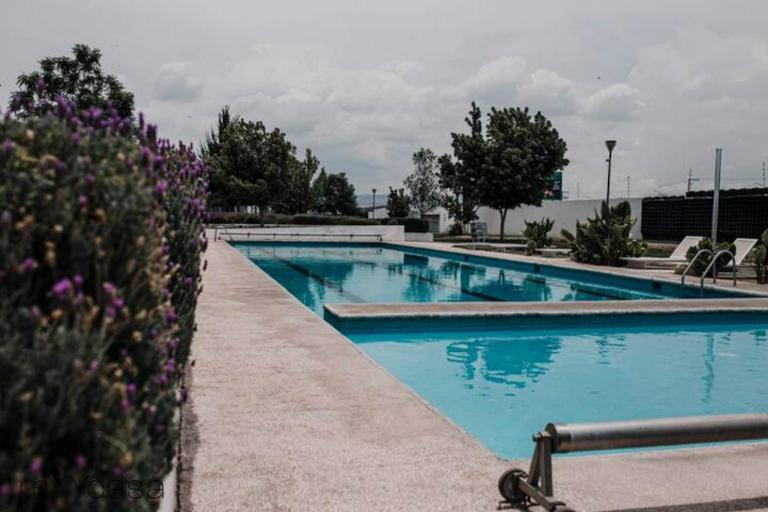Spectacular House w/ Pool & Amazing Location - B&B Trojes de Alonso