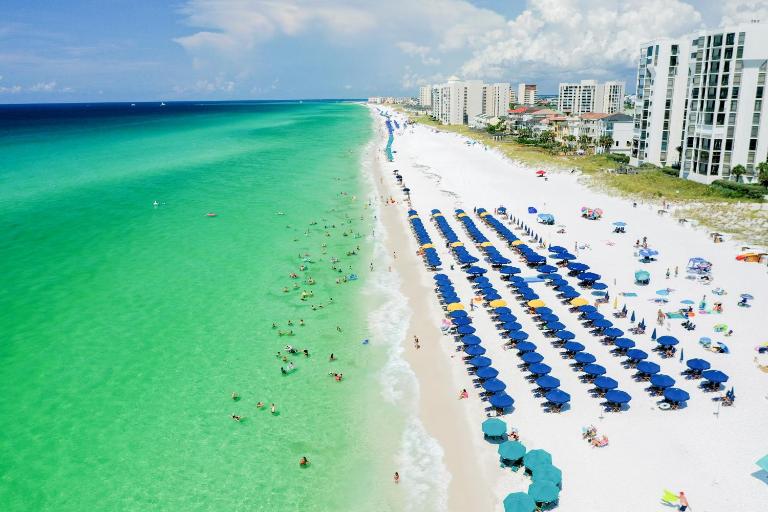 Pelican Beach Paradise! - B&B Destin