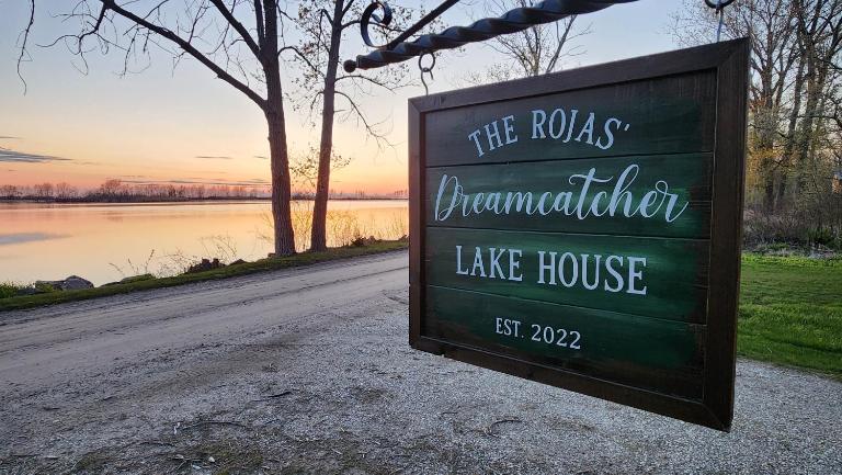 Dreamcatcher Lake House - B&B Scudder