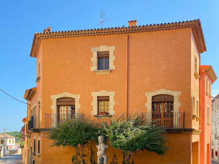 The Corner House of Altafulla - A Stroll from the Beach, in the Heart of the Old Town - Chambres d'hôtes Altafulla