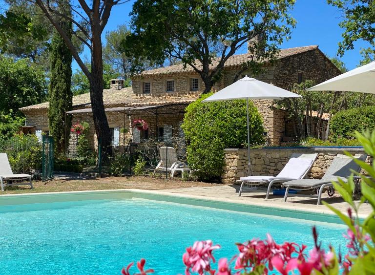 Mas de Veroncle, piscine et quiétude à Gordes - B&B Gordes