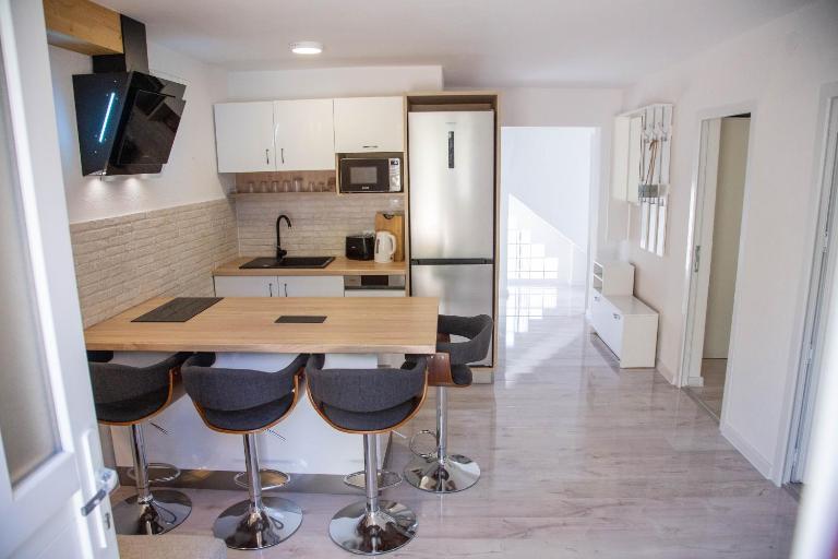 Vis Apartments Ivona i Daria - Ferienwohnung Milna