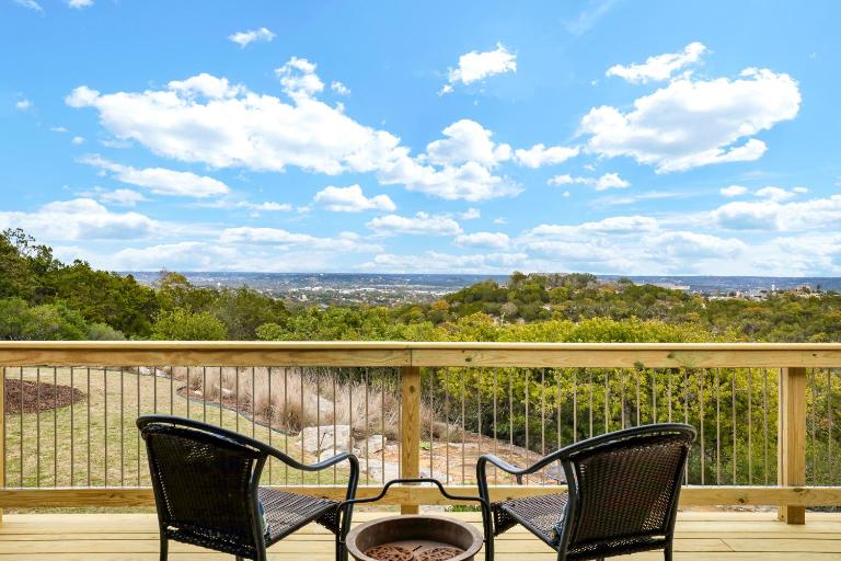 Ridge - A Birdy Vacation Rental - B&B Kerrville