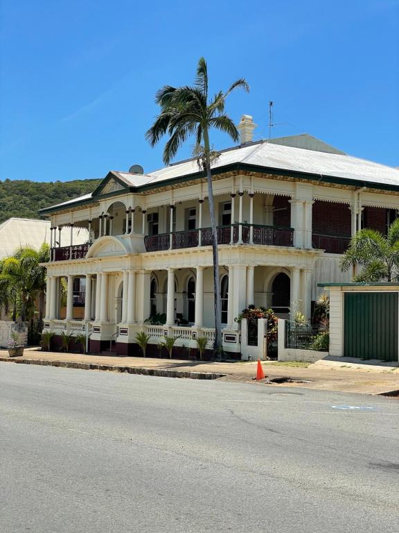 122 on Charlotte - B&B Cooktown