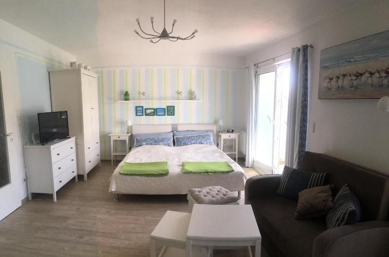 Studio 8 im 1 OG Haus Stranddistel, schones Studio fur 2 Personen in Zingst, Hund erlaubt - B&B Zingst