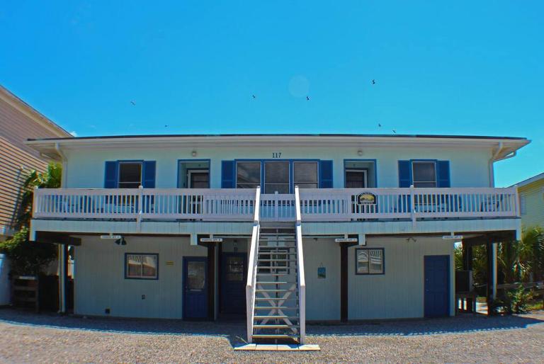 Almost Heaven Oceanfront B 2/2~Free WIFI / Direct Ocean - B&B Myrtle Beach