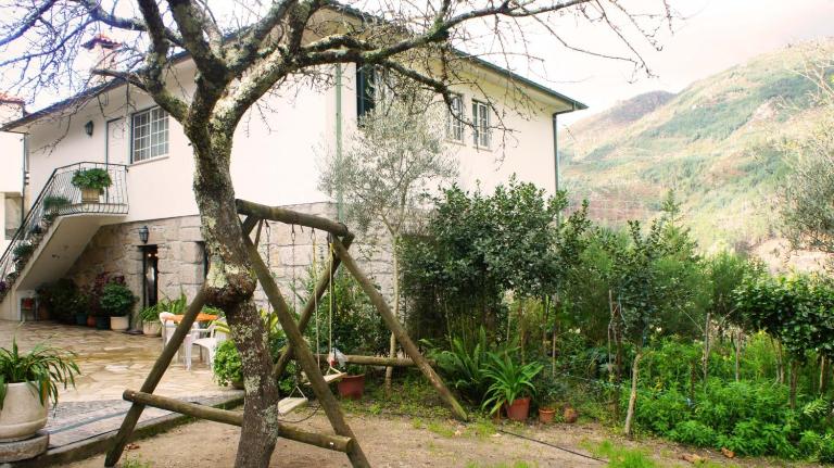 Casa da Igreja by Gerês Casas - B&B Geres