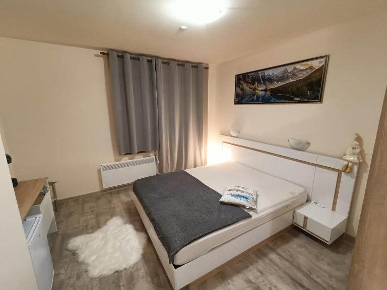 Студио Орфееви Скали - Chambres d'hôtes Pamporovo