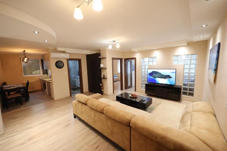 Goliath - B&B Belgrado