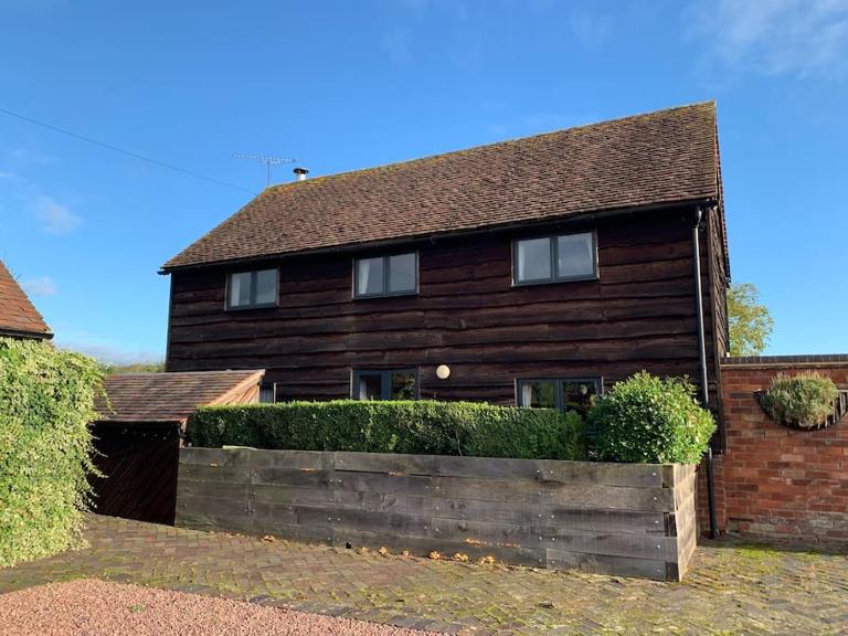 The Hay Barn at Humblebee Hall - Chambres d'hôtes Worcester