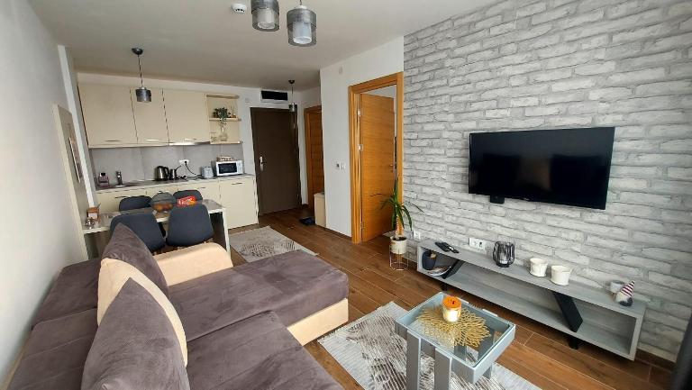 Apartman Mery in Kraljevi Čardaci - B&B Kopaonik