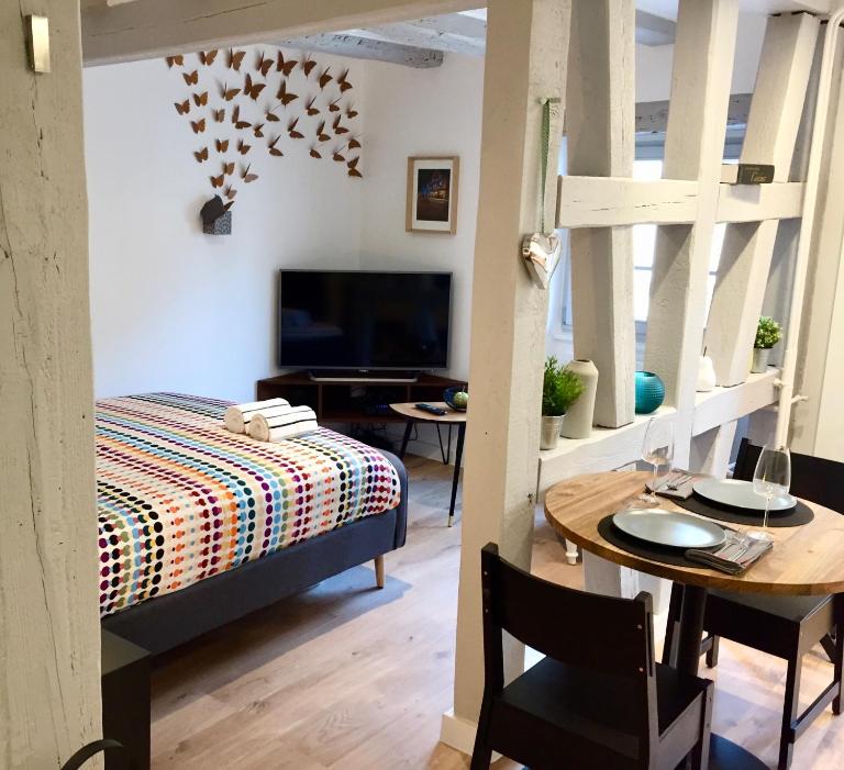 Le STUDIO 1586 - Centre historique - B&B Colmar