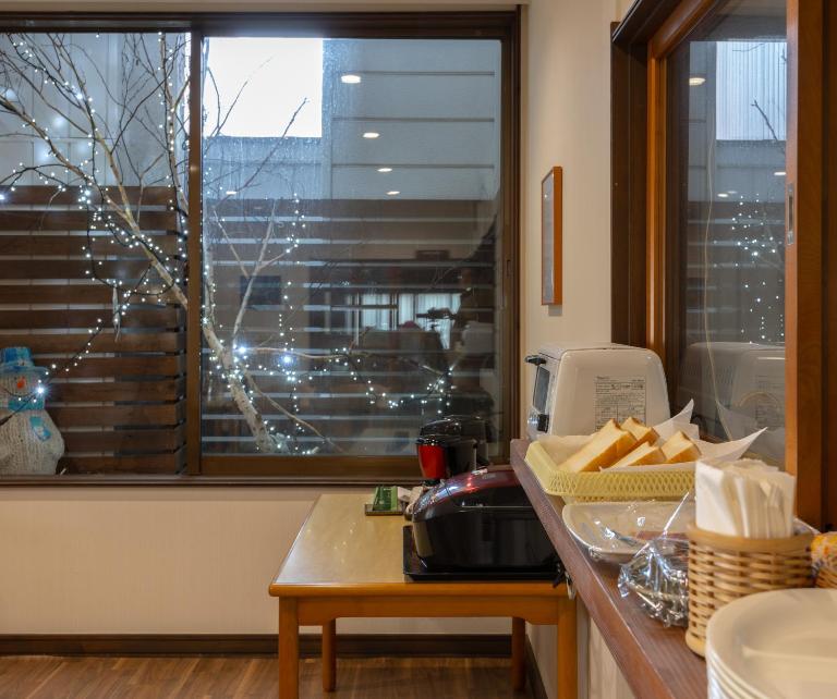 Nozawa Onsen15M JapowPension粉雪館 - B&B Iiyama