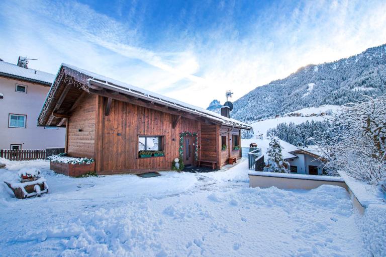 Chalet Berna - B&B Ortisei