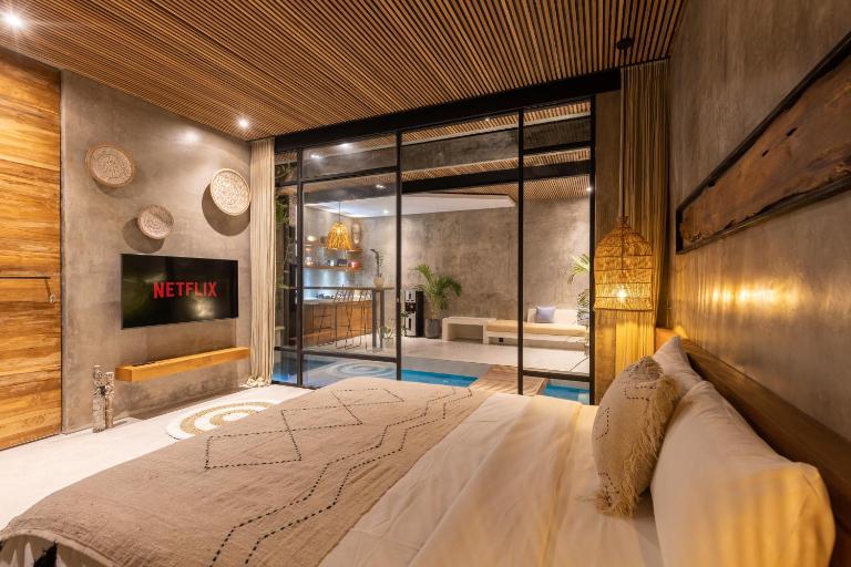 10 mins to beach - BRAND NEW 1 BD w/Pool + Netflix - Bed and Breakfast Canggu