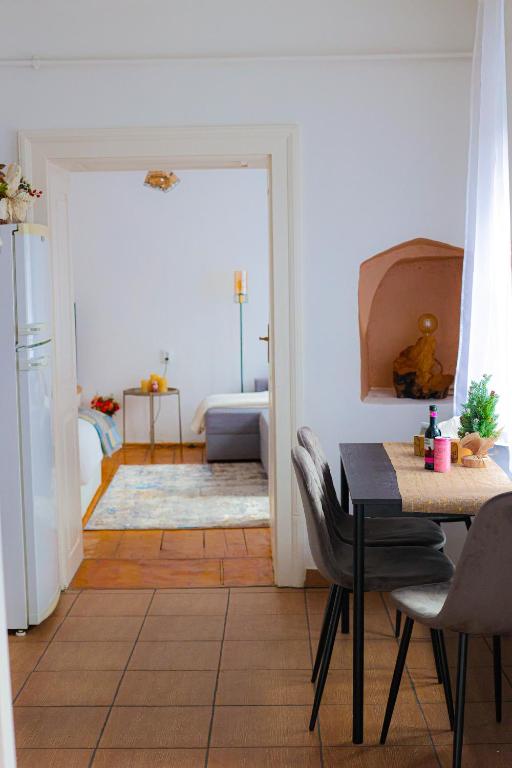 Tudor's Old Town Apartment - Ferienwohnung Hermannstadt