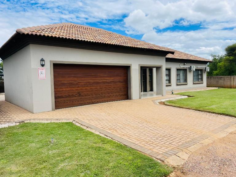 Bela Waterfront Villa - Ferienwohnung Bela-Bela