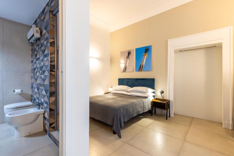 Residenza Partanna by Napoliapartments - Chambres d'hôtes Naples