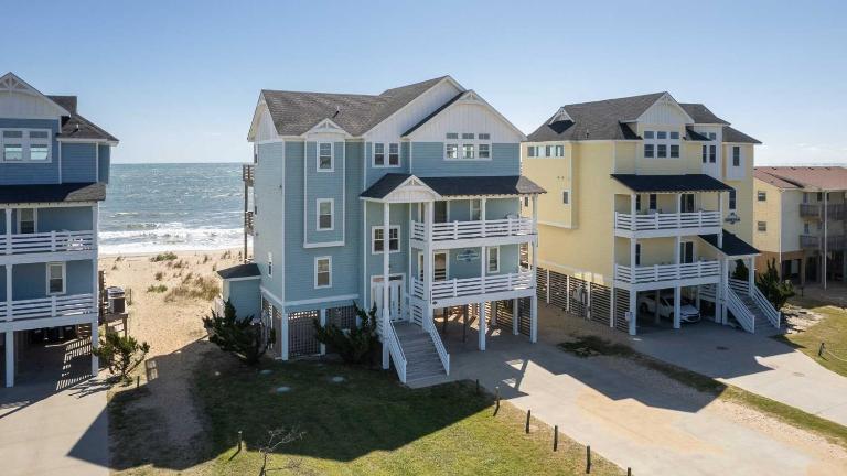 Cape Point Retreat 7 Bedroom Home by KEES Vacations - Chambres d'hôtes Buxton