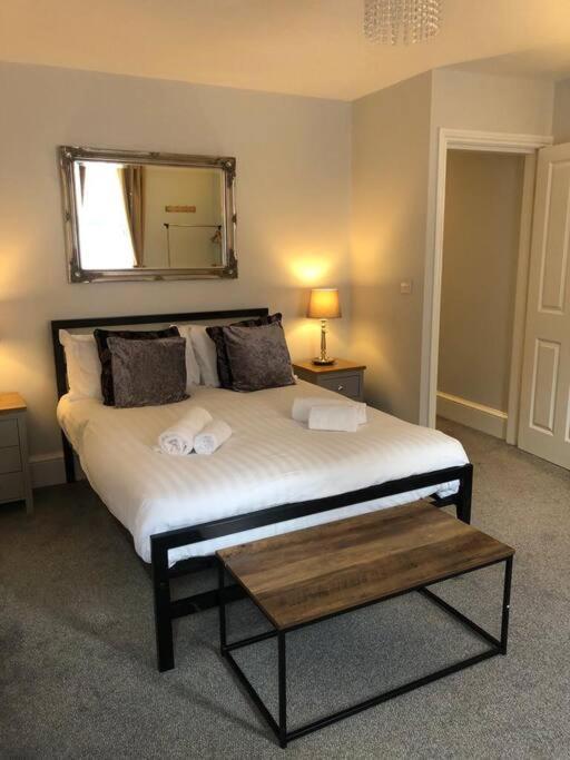 The Stuart Suite - spacious, affordable, city centre - B&B York