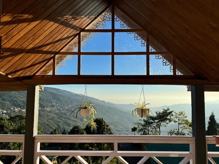 Pine Forest Retreat - Bed and Breakfast Kurseong
