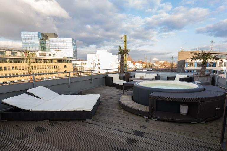 City-Loft with rooftop terrace - 19 persons - B&B Hanover