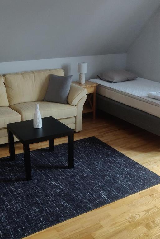 Åberg12 - B&B Höör