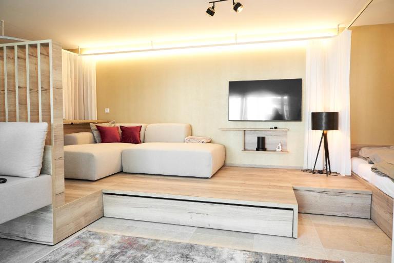 Finy Homes Stegersbach - Wellness Hideaways für Paare mit Sauna & Whirlpool - Chambres d'hôtes Stegersbach