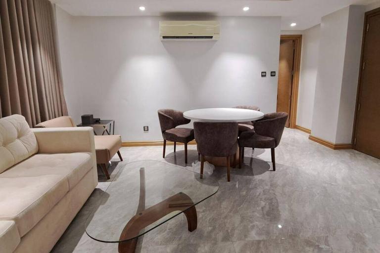 One Euphoria 1 Bedroom 2mins to Walking Street & Restaurants - B&B Angeles City