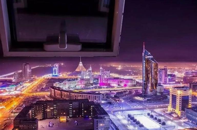 Северное сияние 34 этаж - центр Астаны - B&B Astaná