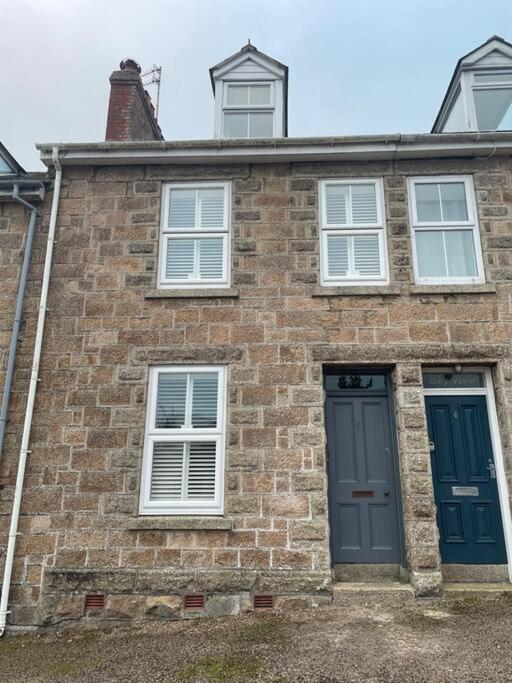Sea Breeze - 3 Bed House, Parking for 2 Cars - Chambres d'hôtes St Ives