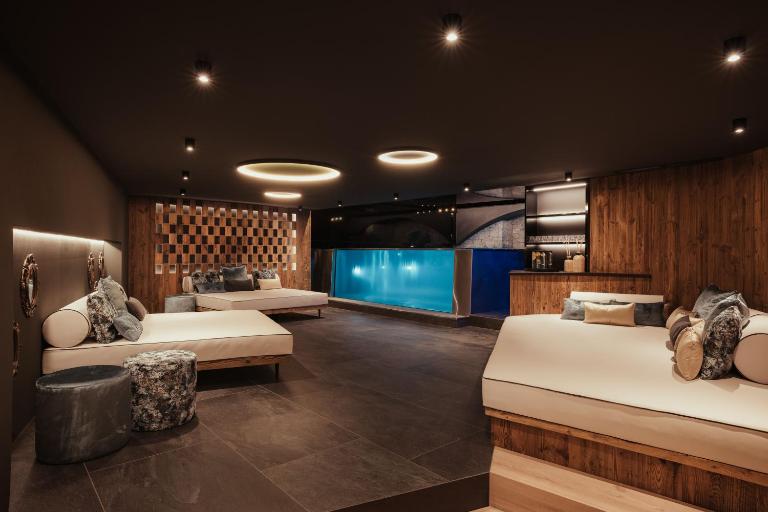 Luxury Chalet P - Bed and Breakfast Urtijëi