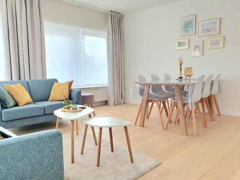 Skaai Five - Newly Renovated 2 Bedrooms Apartment - Ferienwohnung Ostende