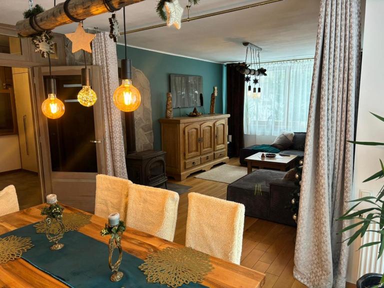 Apartamenty Lux Willa Juras - Chambres d'hôtes Szczyrk
