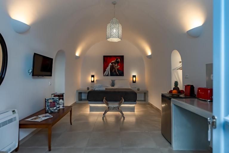 Argy's Luxury Caves - B&B Megálo Chorió