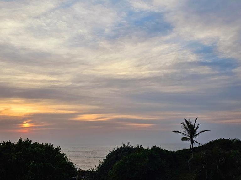 Angel Bay, 129 Nkwazi Drive, Zinkwazi - B&B Zinkwazi Beach