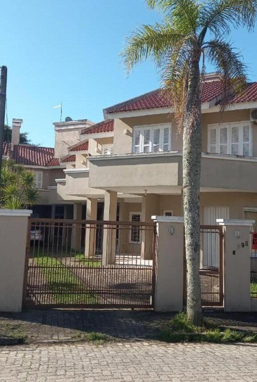 Apartamento BLUE 04 - 100 metros da praia - Chambres d'hôtes São Lourenço do Sul