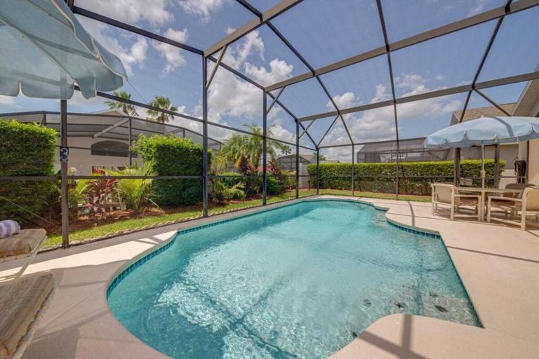 5 Bedroom villa with private pool, close to disney - Ferienwohnung Kissimmee