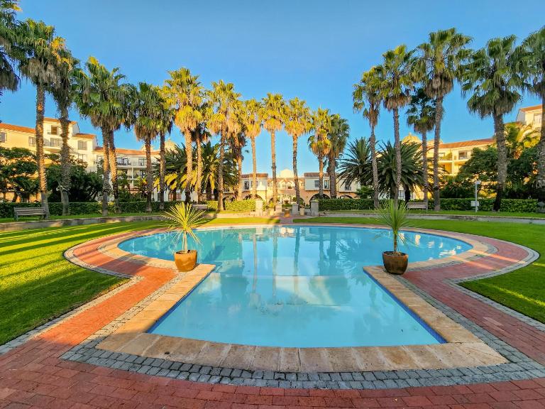 Peaceful Retreat, Pools, Gym, Parks - Ferienwohnung Kapstadt