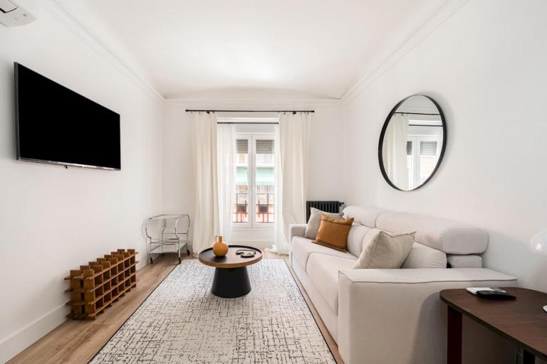Luxury & centric- 2Bd 1Bth - Plaza de España - B&B Madrid