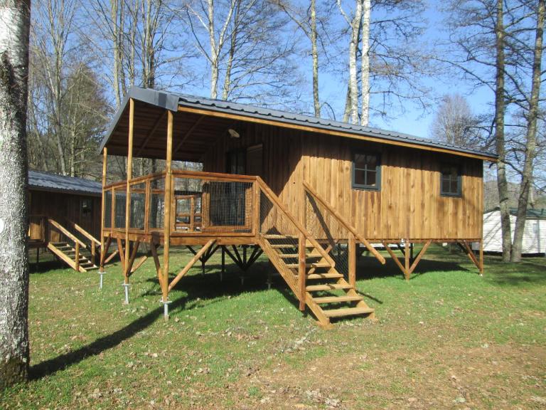 Camping la Borie Basse - Bed and Breakfast Condat