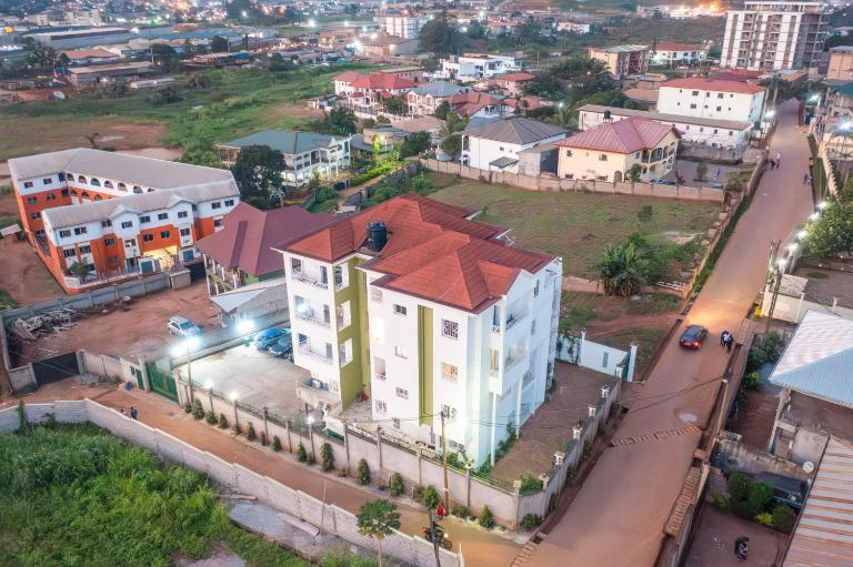 Éden Garden Luxurious Guest House - B&B Yaoundé
