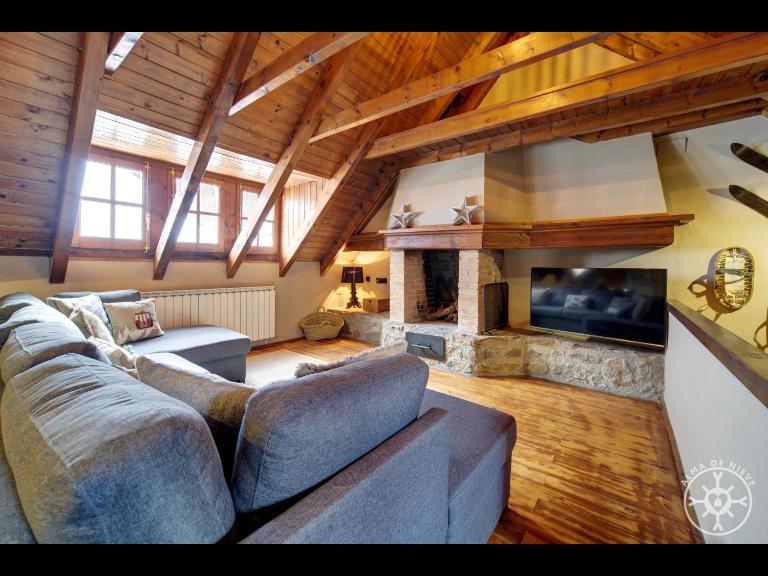 CASA SAUTARETH de Alma de Nieve - B&B Tredós
