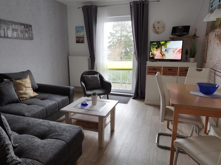 Fewo 1- Süd- Balkon - Box-Bett - Ruhig zum Garten - B&B Dahme