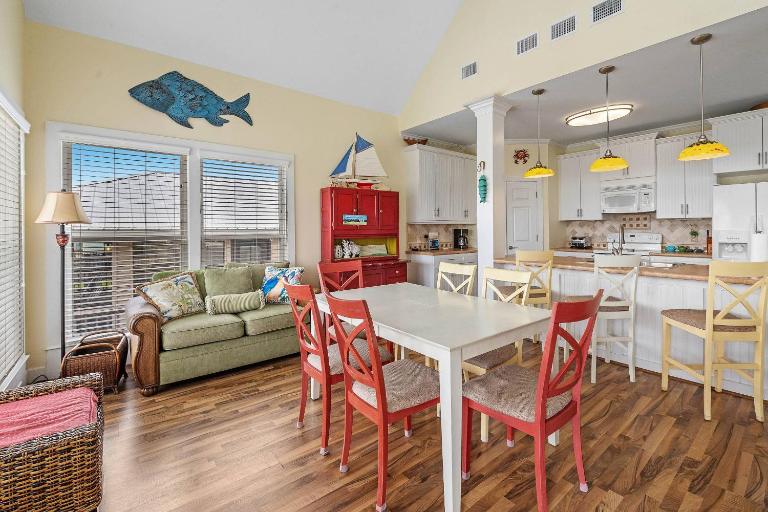 Happy Feet - B&B Gulf Shores