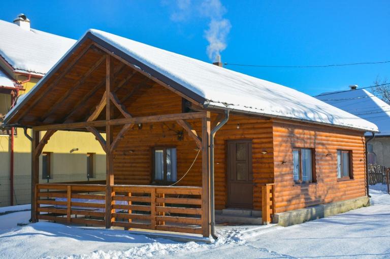 Casuta Adelina Borsa - B&B Borşa